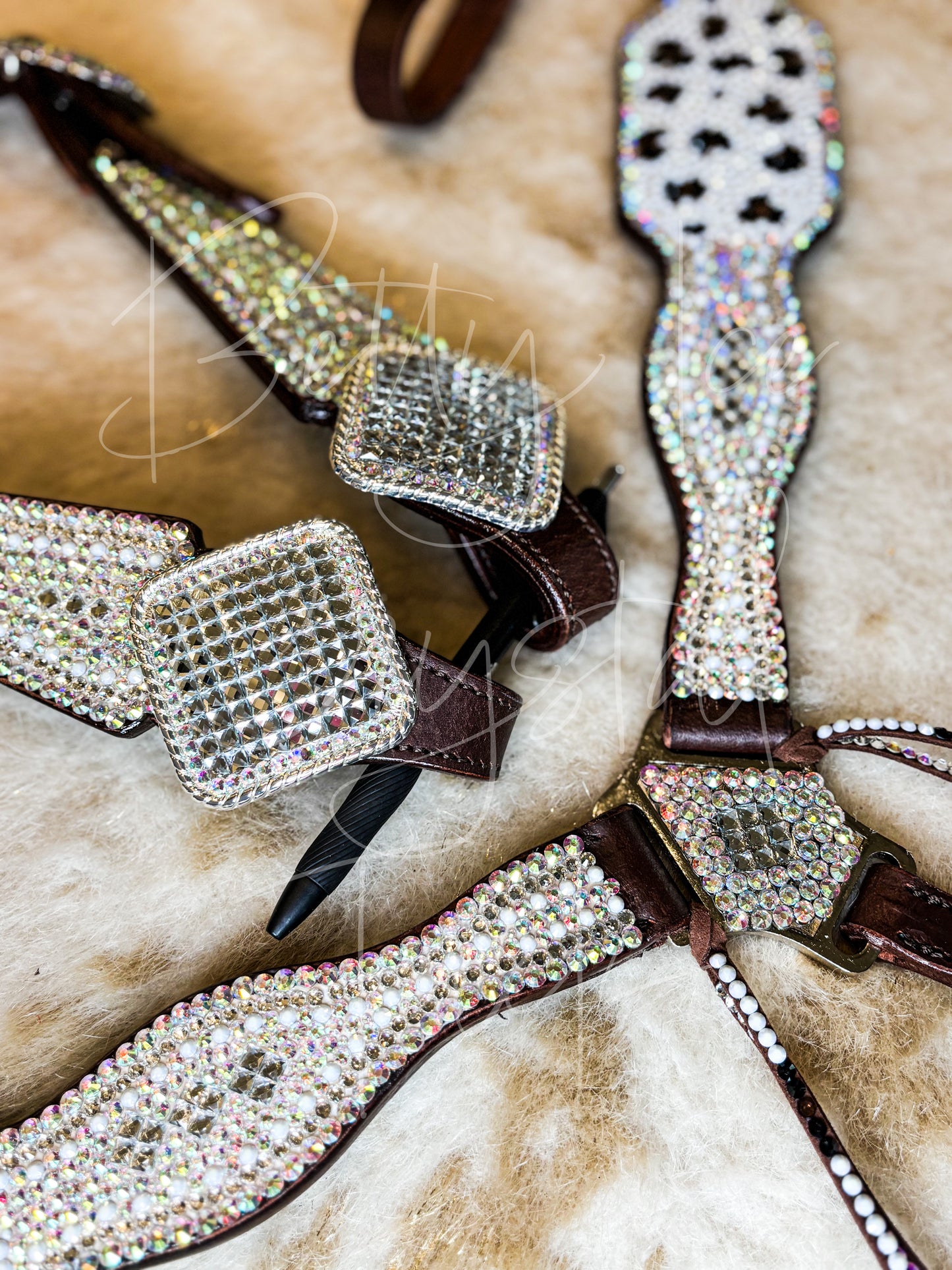Snow Leopard Bling